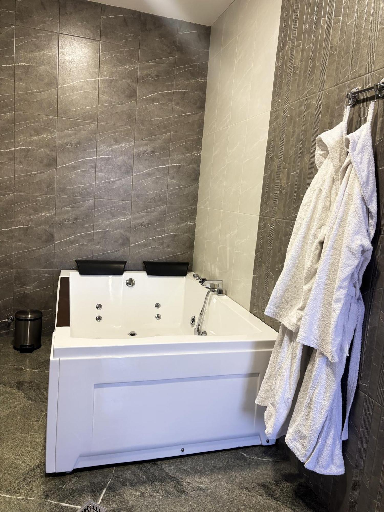 21 Rooms Hotel Giumri Zewnętrze zdjęcie
