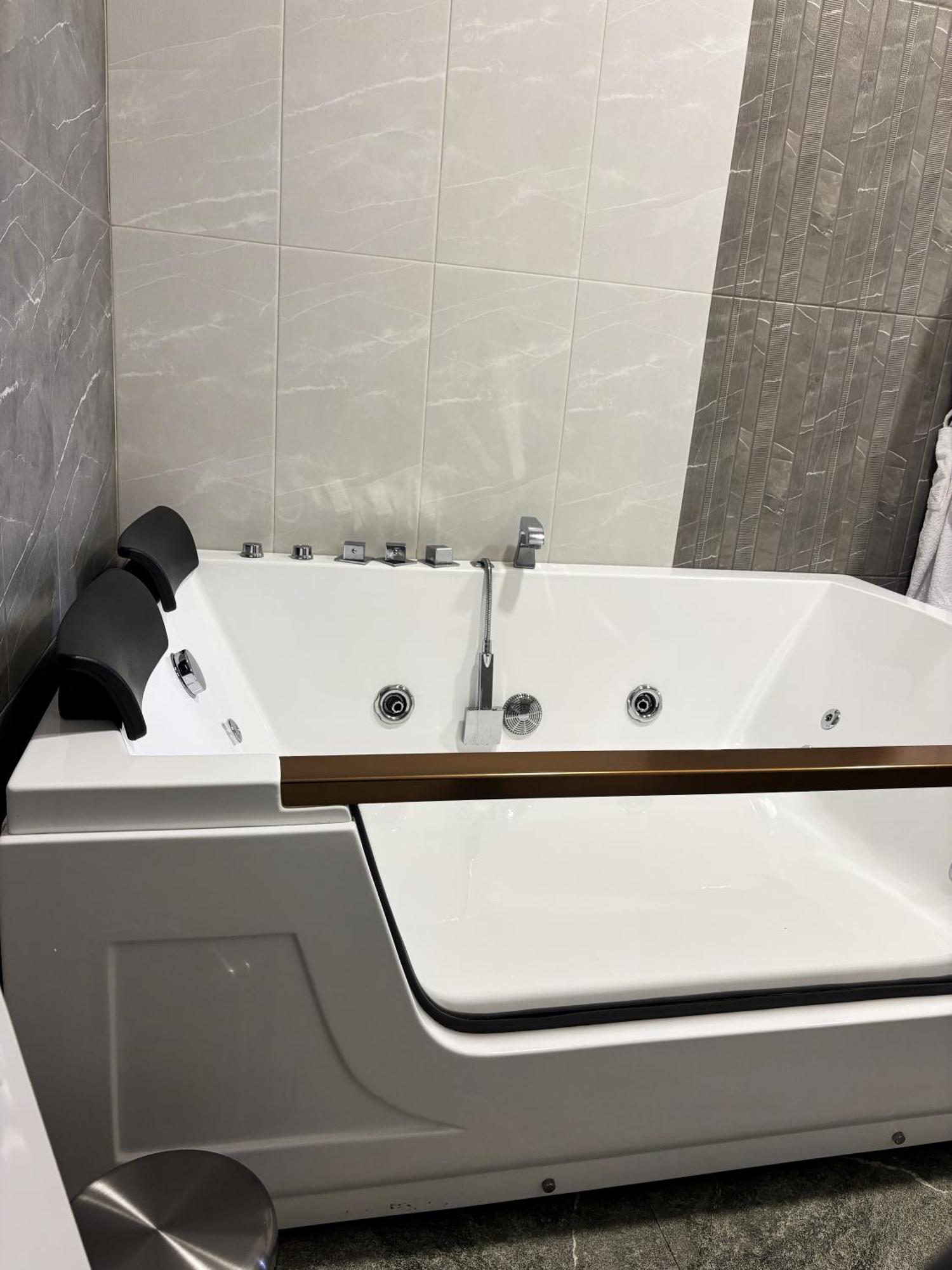 21 Rooms Hotel Giumri Zewnętrze zdjęcie